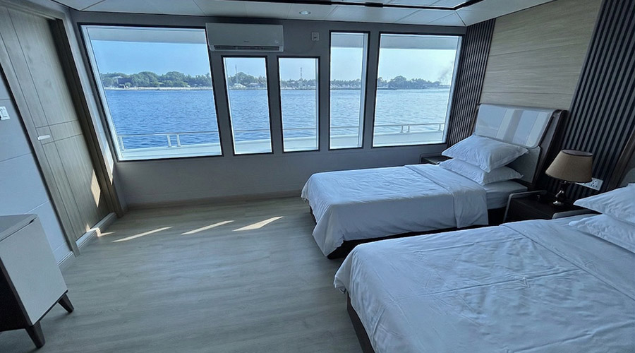 Emperor Explorer 2 | Maldives Liveaboard